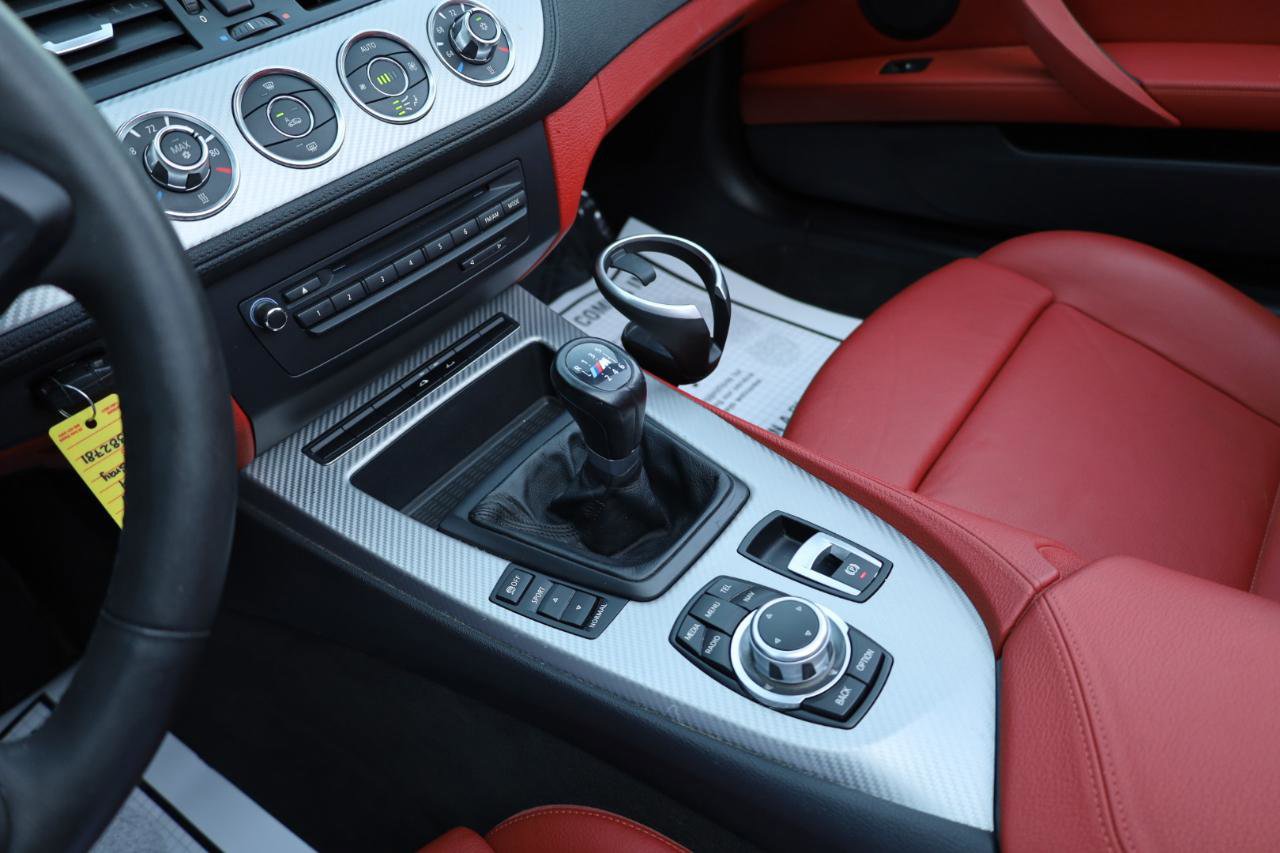 Used 2011 BMW Z4 sDrive35i image 13