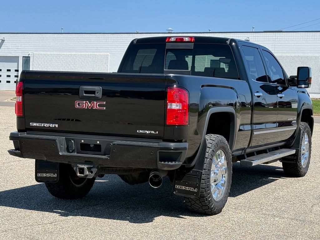 Used 2019 GMC Sierra 3500 Denali image 55