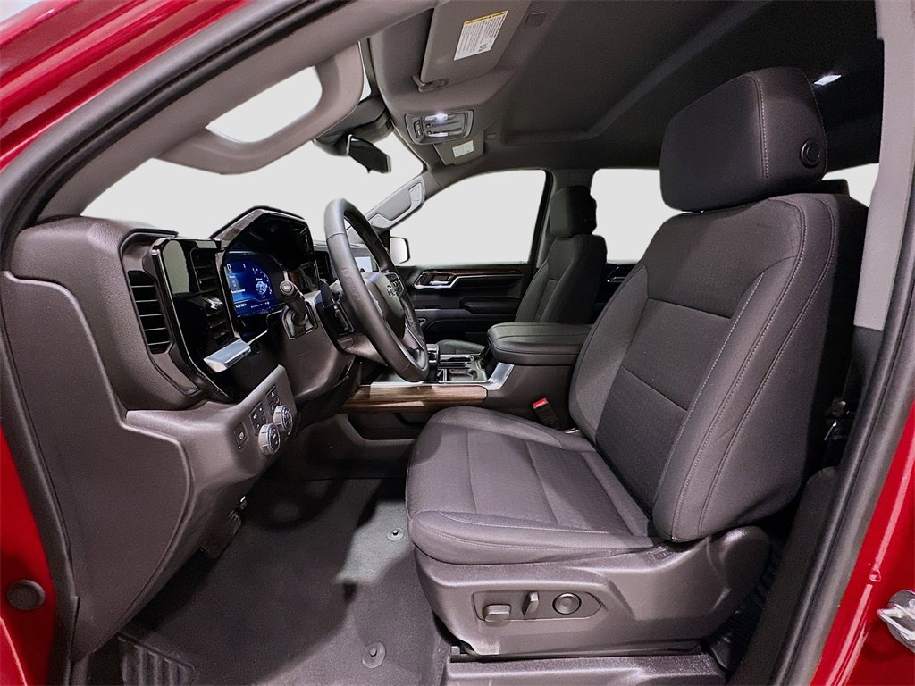 Used 2024 Chevrolet Silverado 1500 RST w/ Z71 Off-Road Package image 22