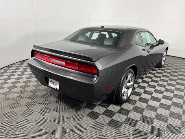 Used 2014 Dodge Challenger R/T Plus RWD image 7
