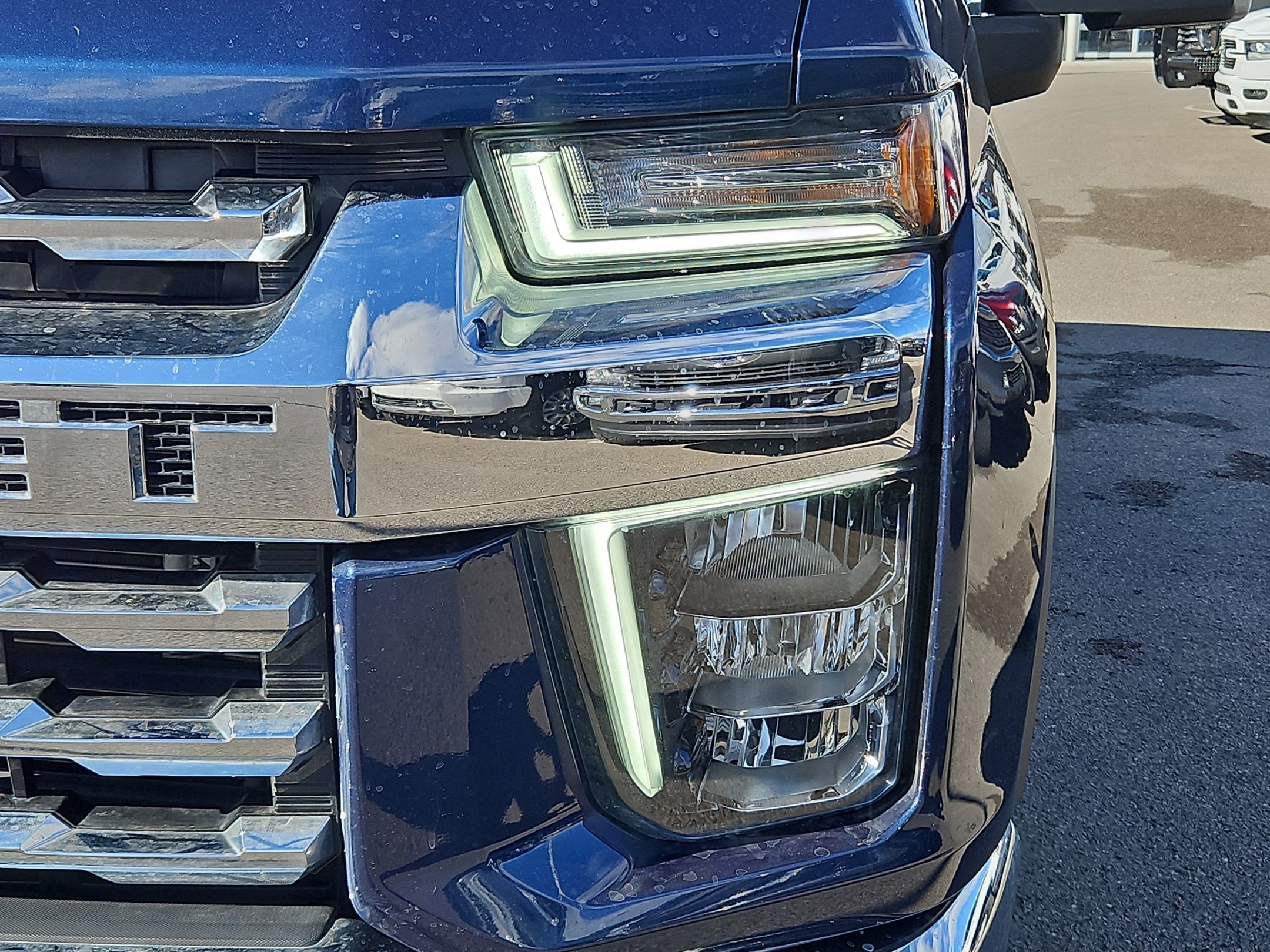 Used 2021 Chevrolet Silverado 2500 LTZ w/ Z71 Off-Road Package AWD/4WD image 10