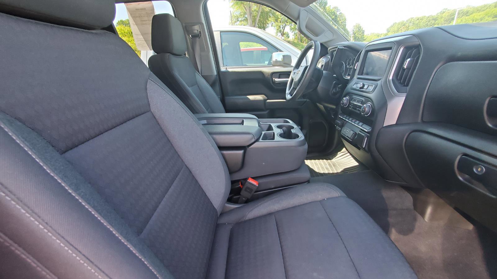 Used 2023 Chevrolet Silverado 1500 Custom RWD image 4