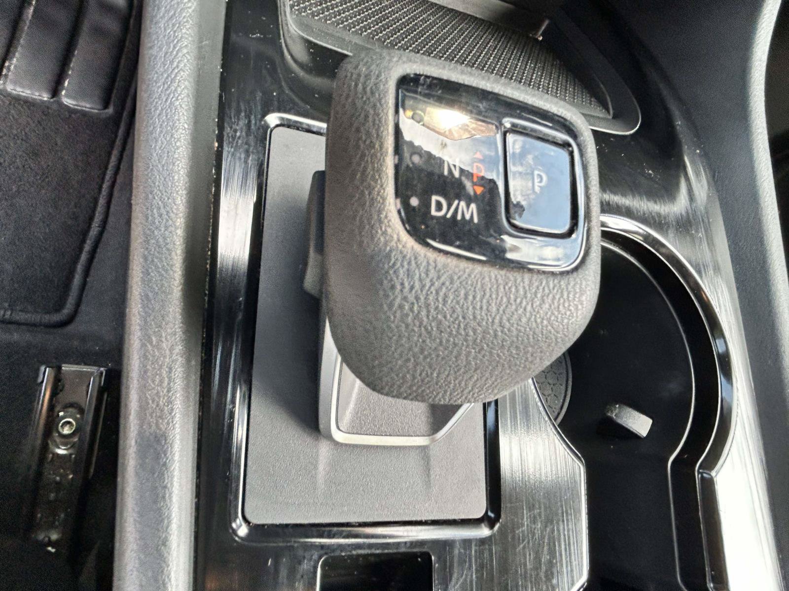 Used 2025 Nissan Rogue SV AWD/4WD image 18