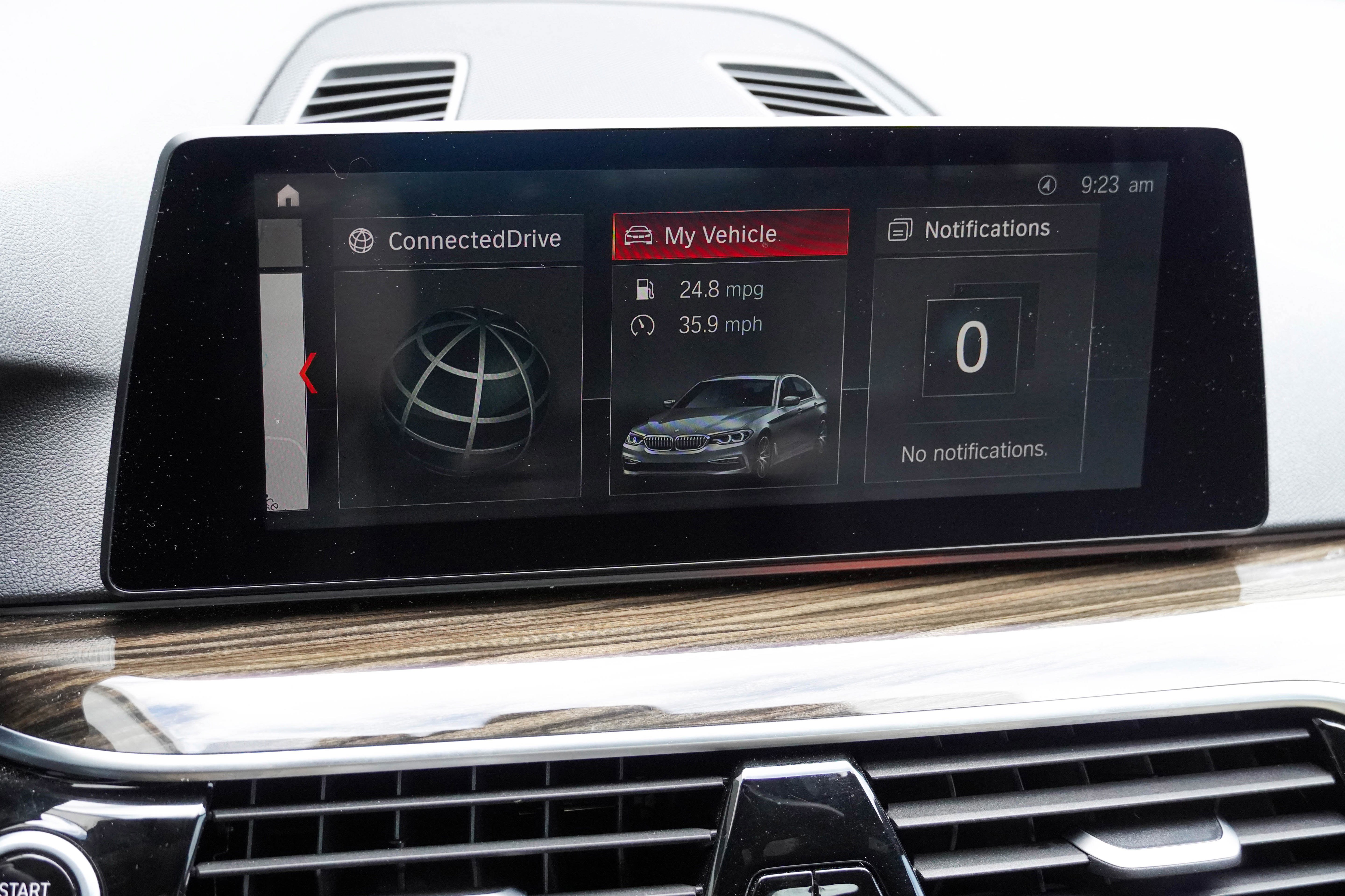 Used 2019 BMW 540i w/ Convenience Package image 23