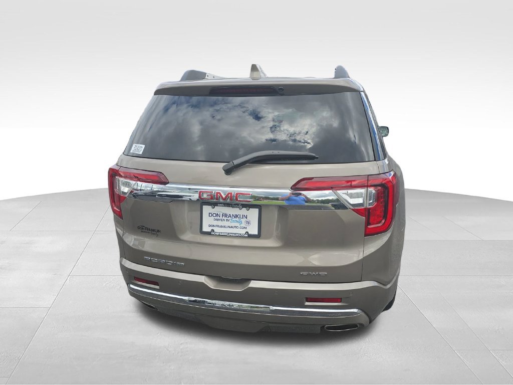 Used 2023 GMC Acadia Denali AWD/4WD image 5