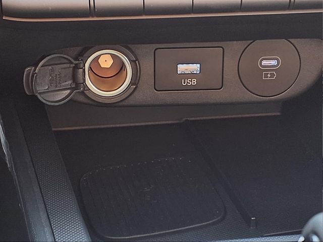 New 2026 Hyundai Elantra Limited image 18