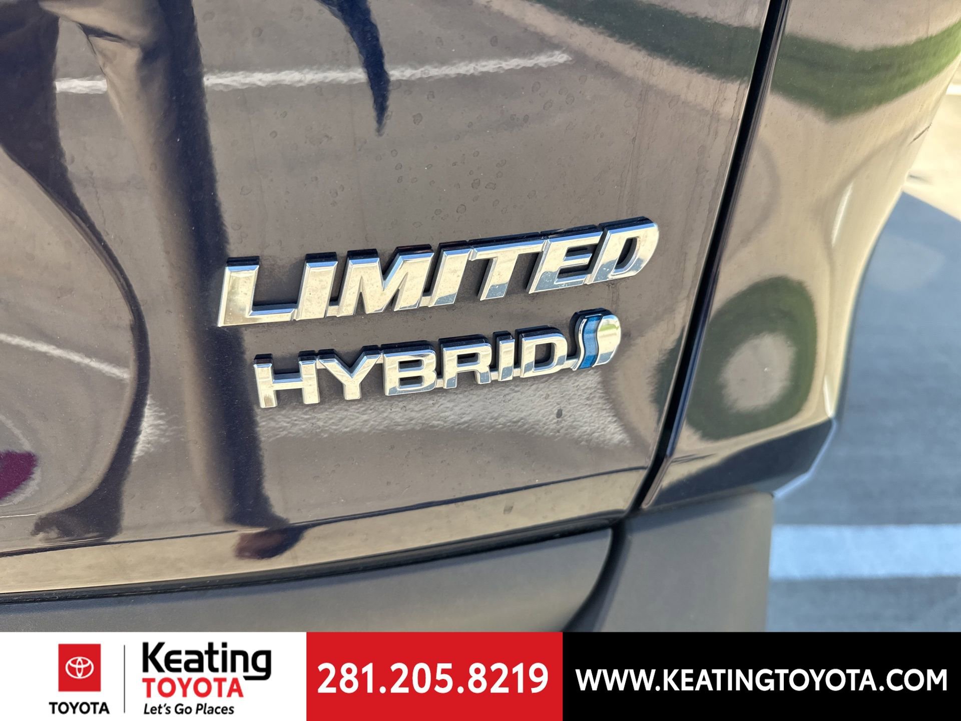 Used 2024 Toyota RAV4 Limited w/ Advanced Technology Package image 9