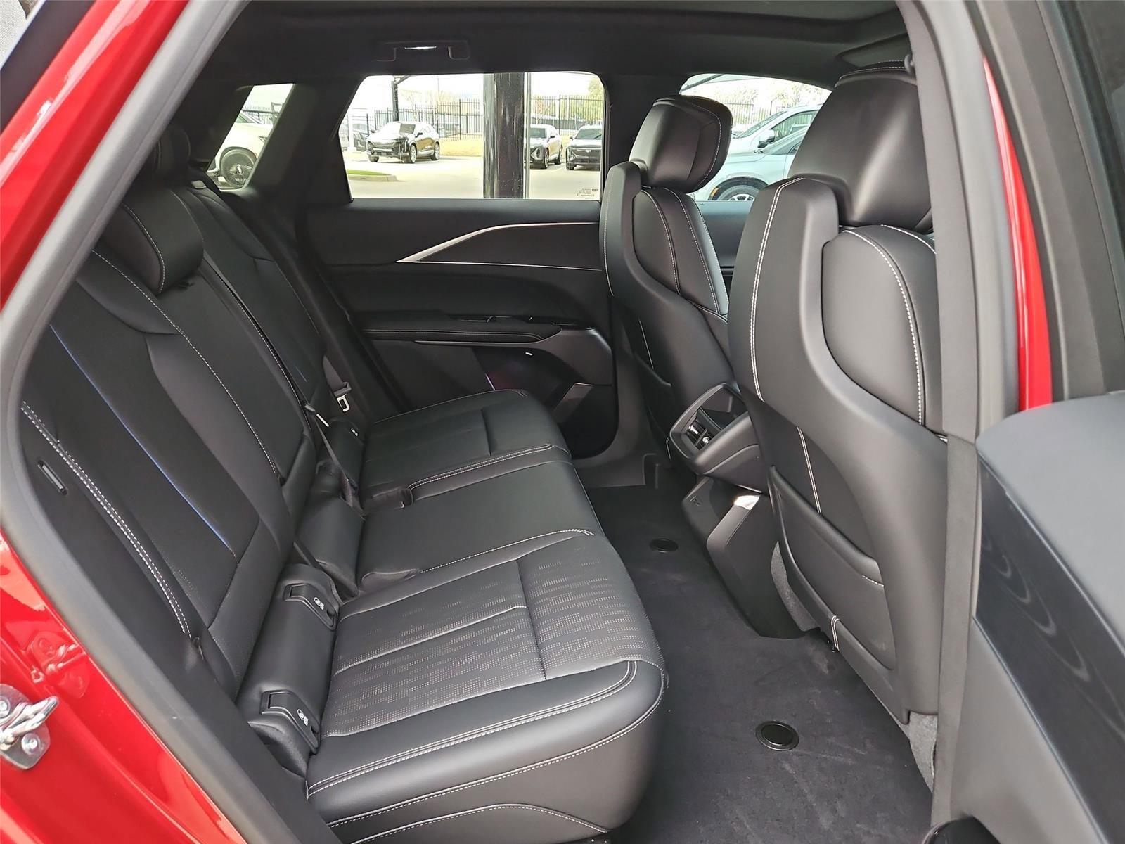 New 2026 Cadillac Lyriq Luxury w/ LPO, Floor Liner Package AWD/4WD image 23