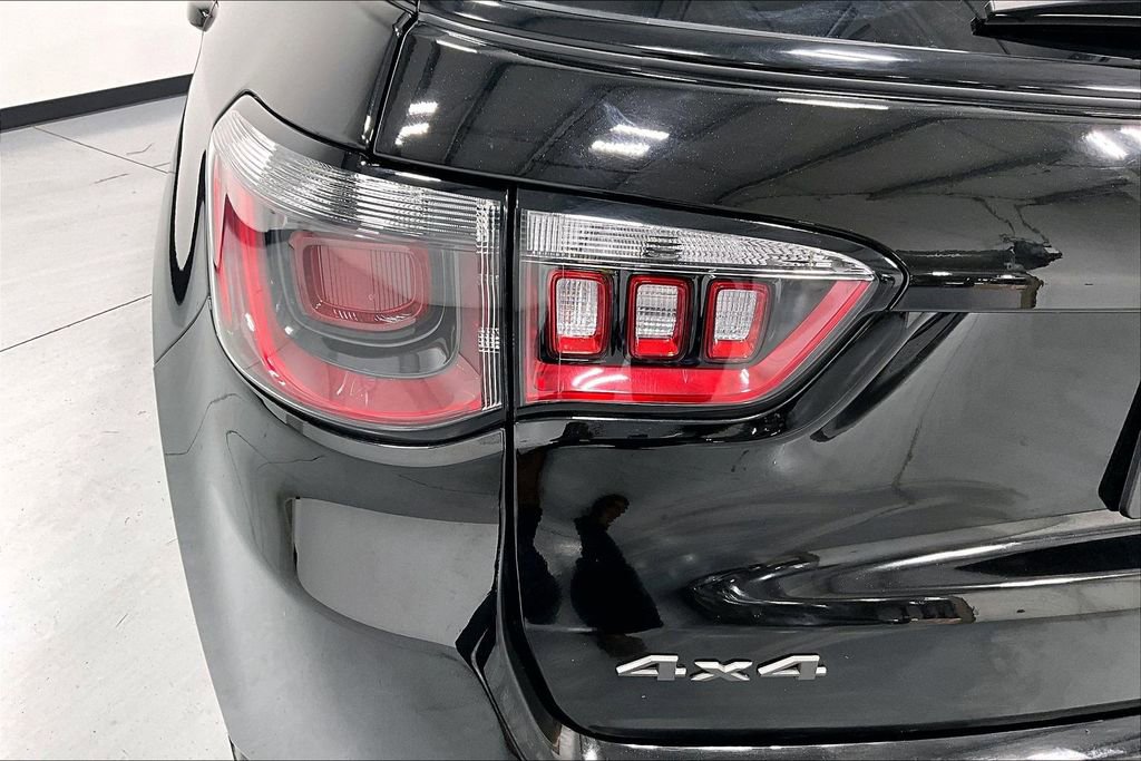 Used 2026 Jeep Compass Latitude AWD/4WD image 37