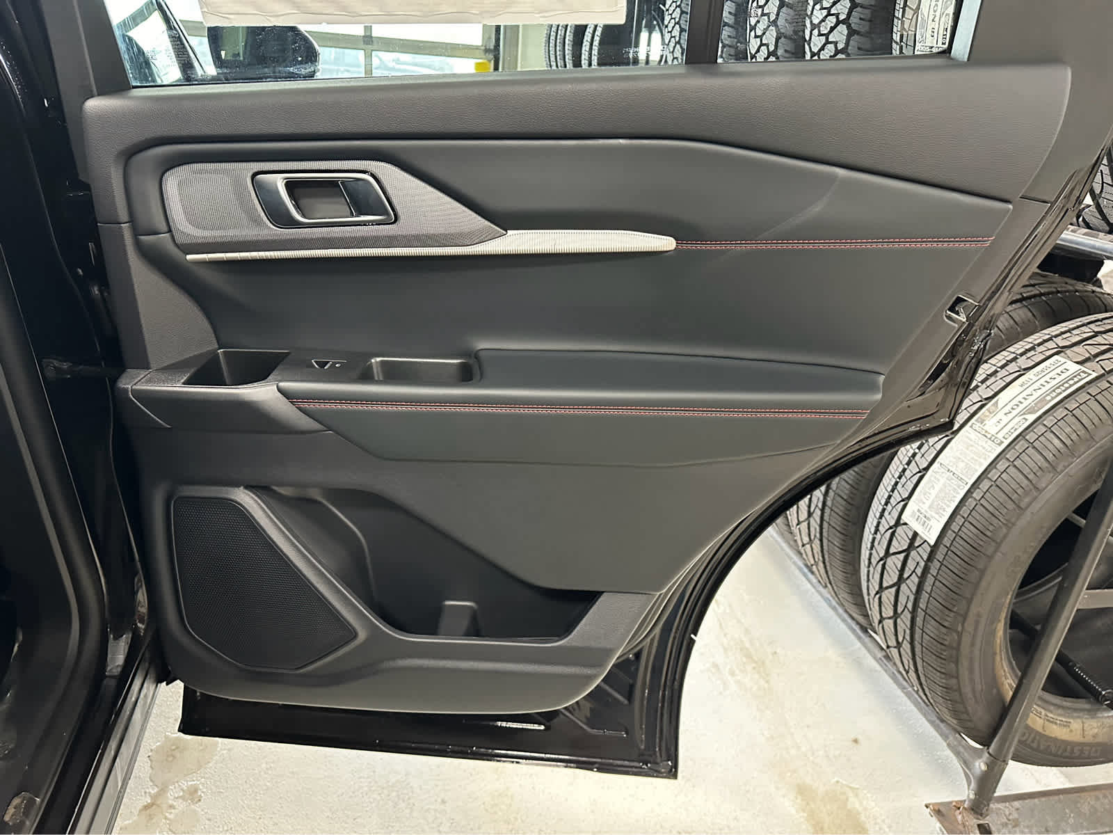 New 2026 Ford Explorer ST-Line w/ ST-Line Street Pack image 35