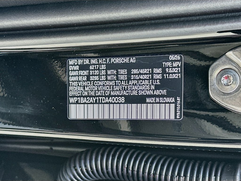New 2026 Porsche Cayenne Coupe AWD/4WD image 31