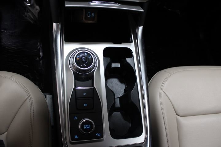 Used 2022 Ford Explorer XLT w/ Equipment Group 202A image 28