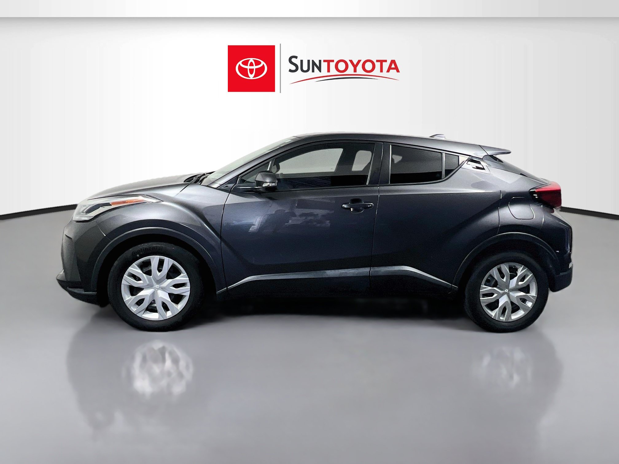 Used 2021 Toyota C-HR LE FWD image 7