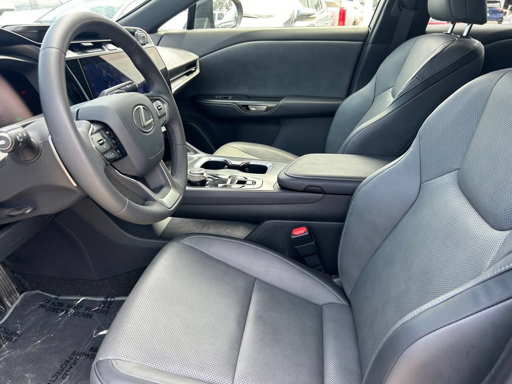Used 2024 Lexus RZ 300e Premium FWD image 11