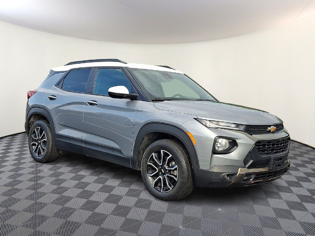 Used 2023 Chevrolet TrailBlazer ACTIV w/ Sun and Liftgate Package