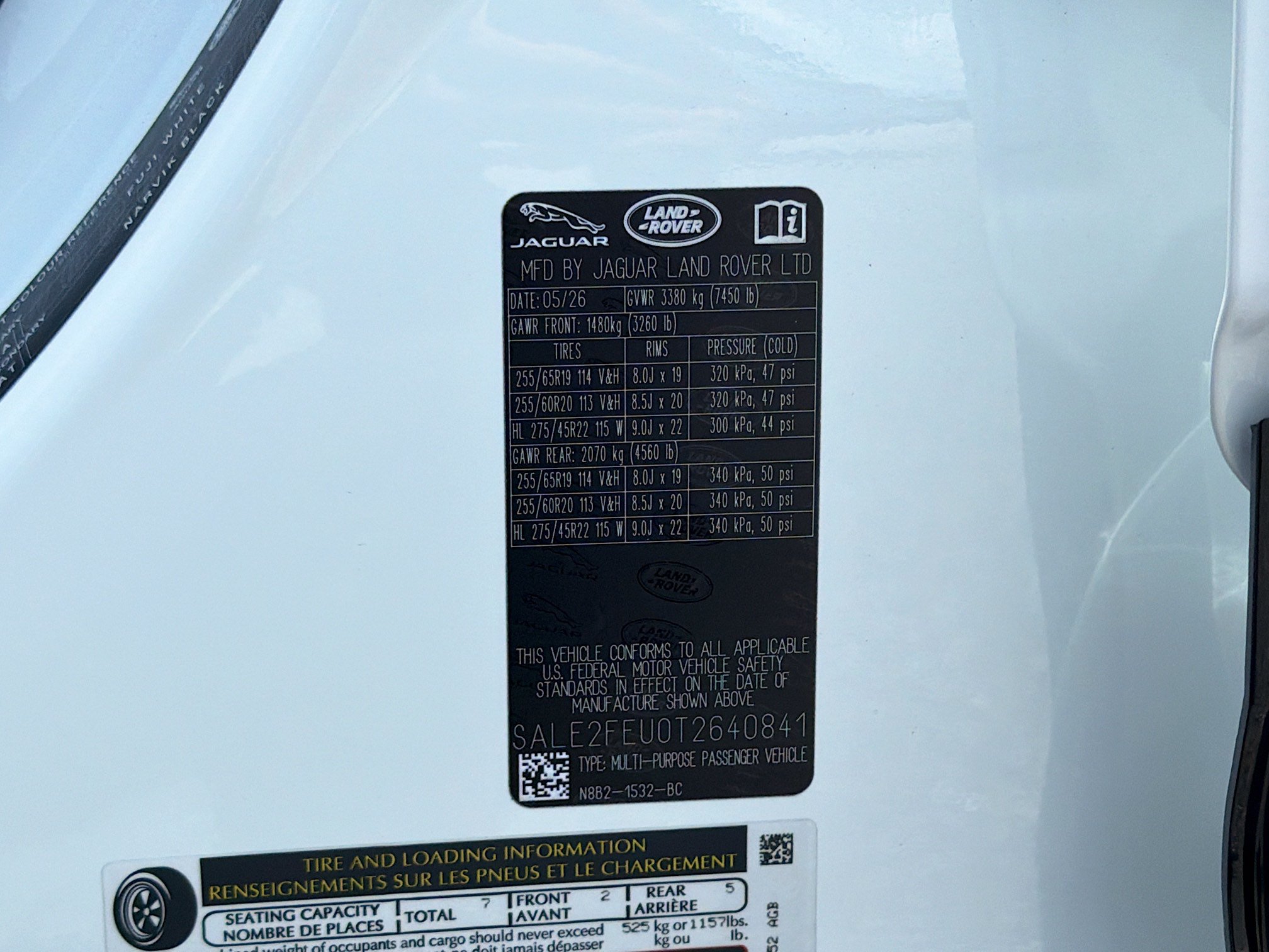 New 2026 Land Rover Defender 130 X-Dynamic SE AWD/4WD image 44