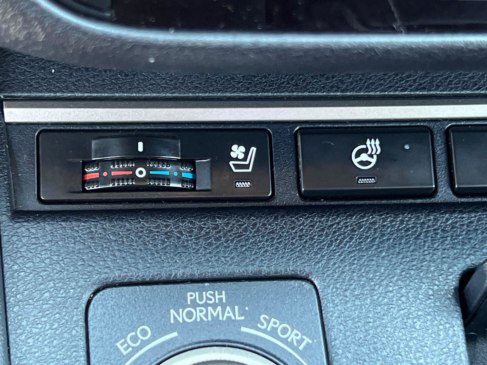 Used 2017 Lexus ES 350 w/ Luxury Package image 33