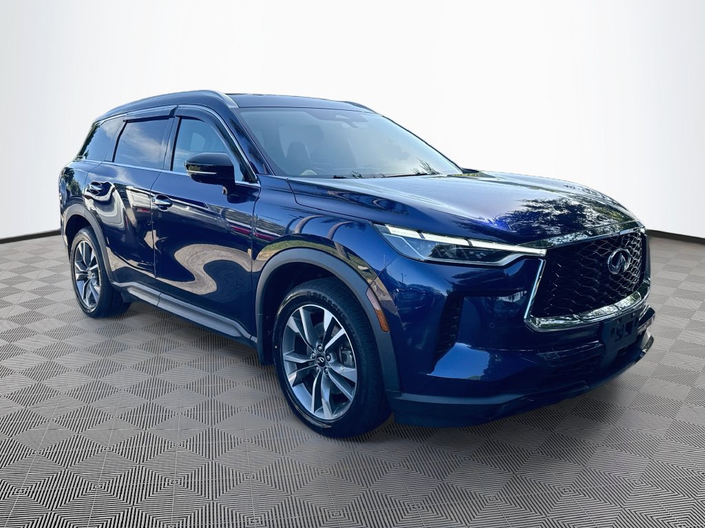Certified 2023 INFINITI QX60 Luxe w/ Vision Package AWD/4WD image 4