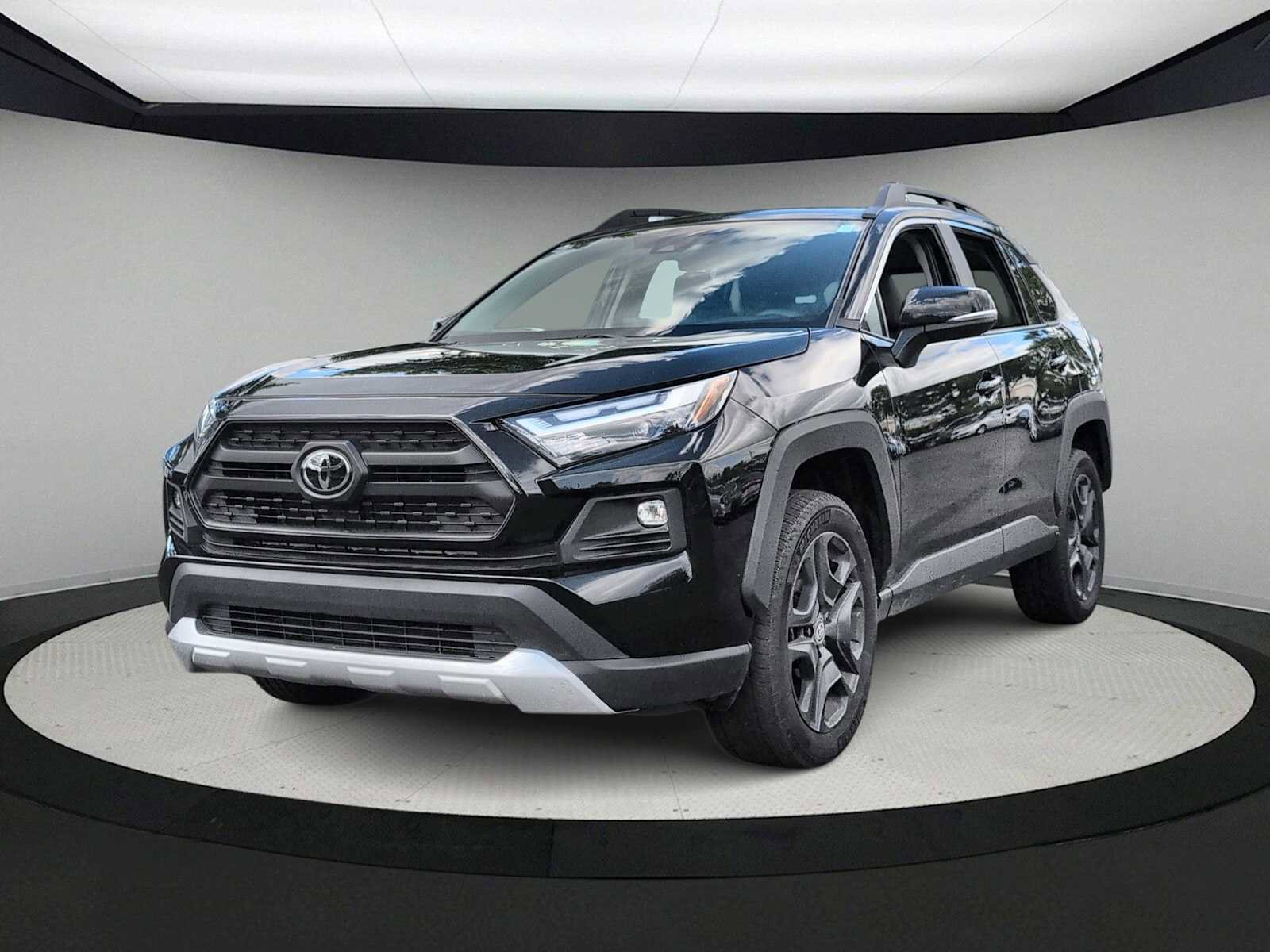 Used 2024 Toyota RAV4 Adventure AWD/4WD image 4