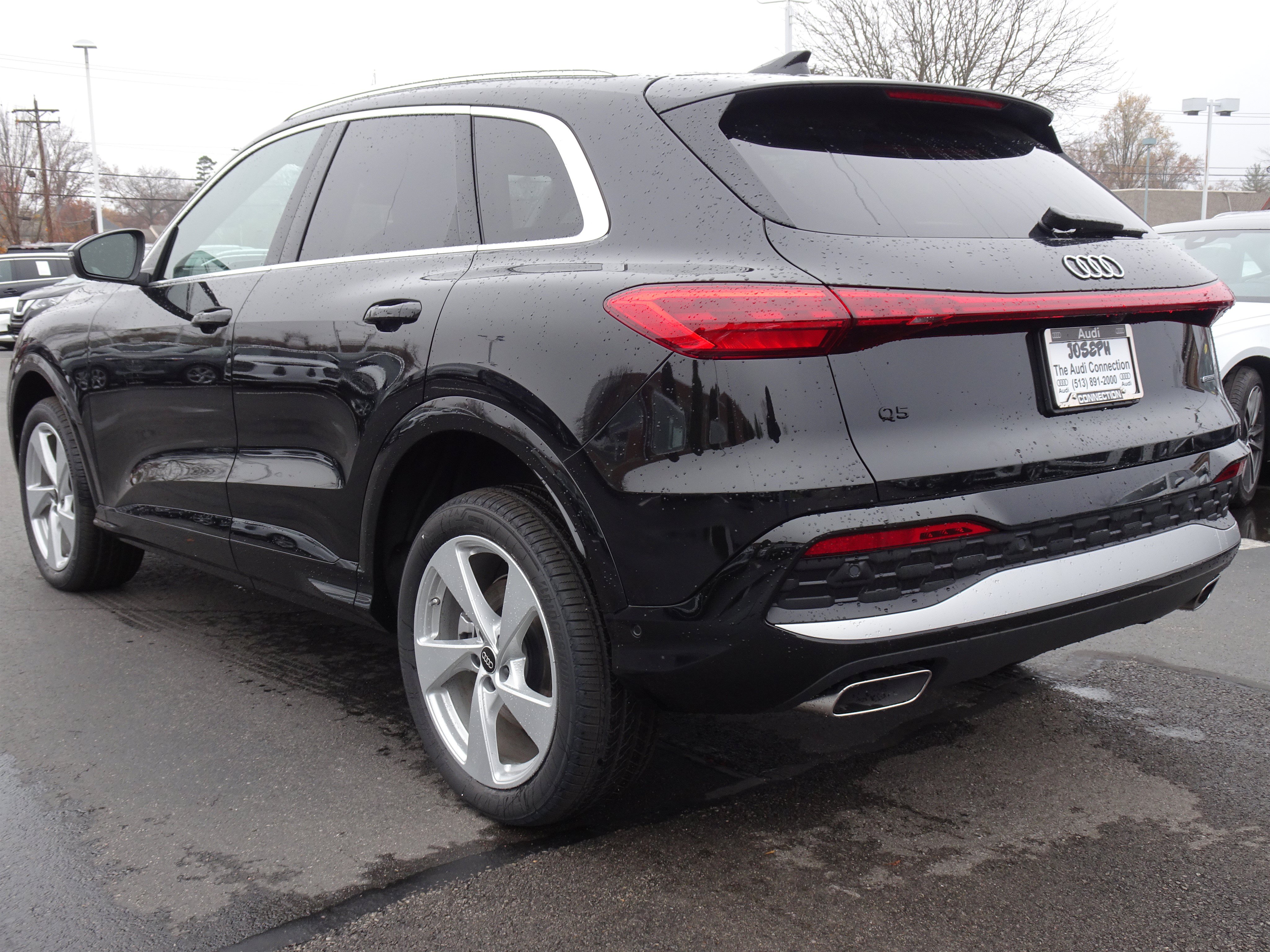 Certified 2025 Audi Q5 Premium w/ Premium Plus AWD/4WD image 3