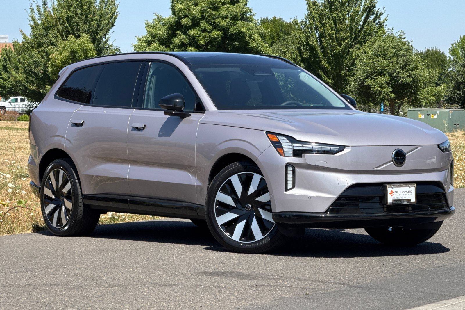 New 2026 Volvo EX90 Ultra AWD/4WD image 1