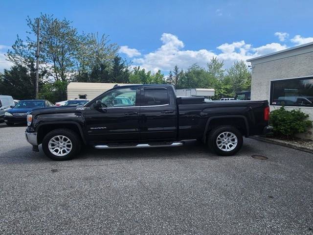 Used 2015 GMC Sierra 1500 SLE w/ SLE Value Package AWD/4WD image 4