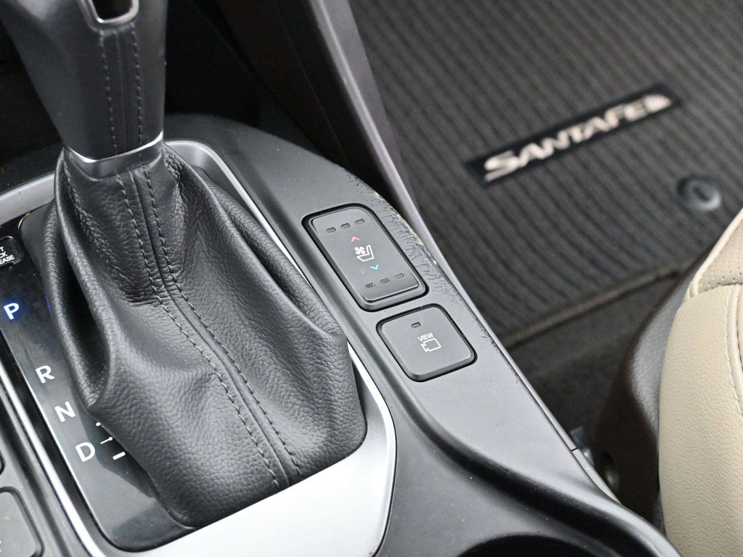 Used 2017 Hyundai Santa Fe Sport w/ 2.4L Tech Package 04 image 22