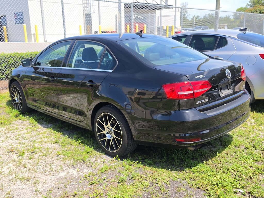 Used 2015 Volkswagen Jetta SE FWD image 3