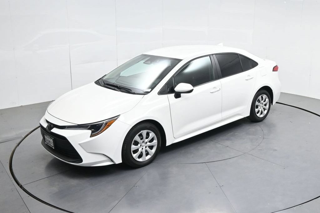 Used 2025 Toyota Corolla LE FWD image 53