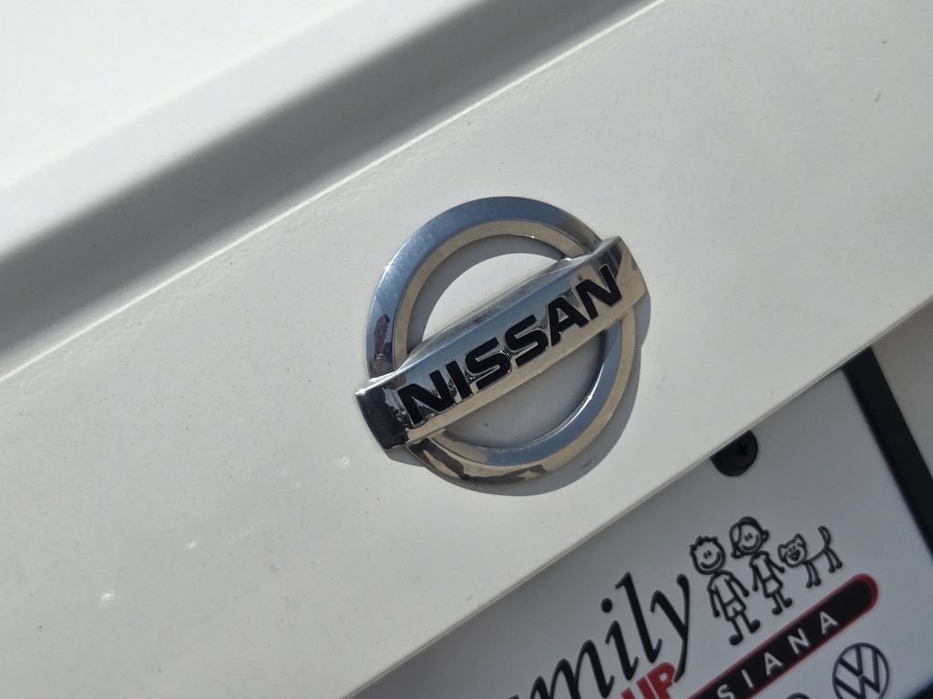 Used 2022 Nissan Versa S FWD image 8