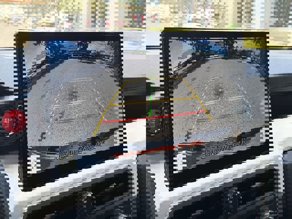 Used 2024 Toyota Tacoma TRD Off-Road image 18