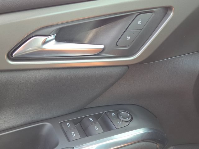 Used 2025 Chevrolet Traverse LT w/ LPO, Floor Liner Package FWD image 26