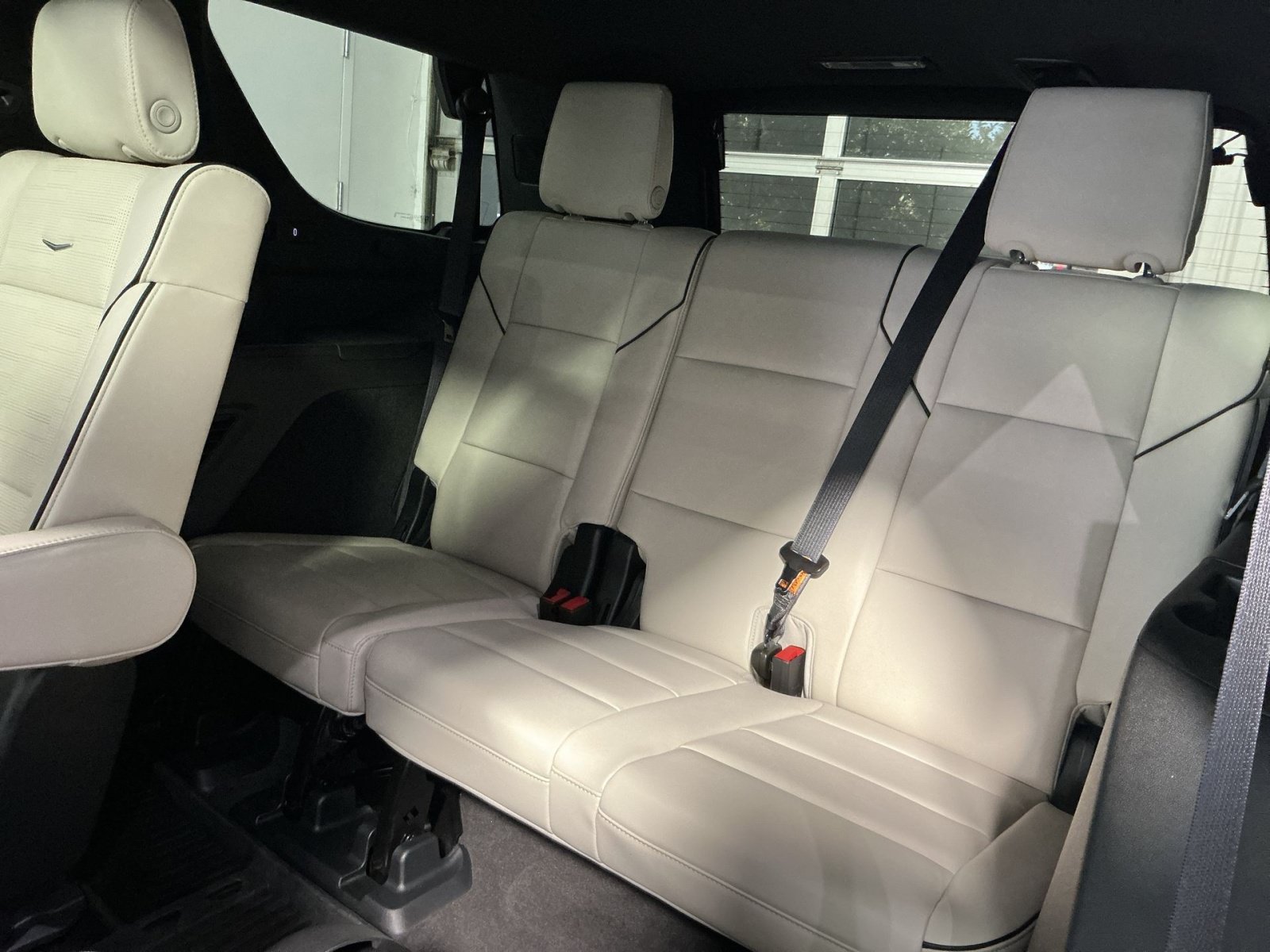 Used 2024 Cadillac Escalade Sport w/ LPO, ONYX Package AWD/4WD image 27