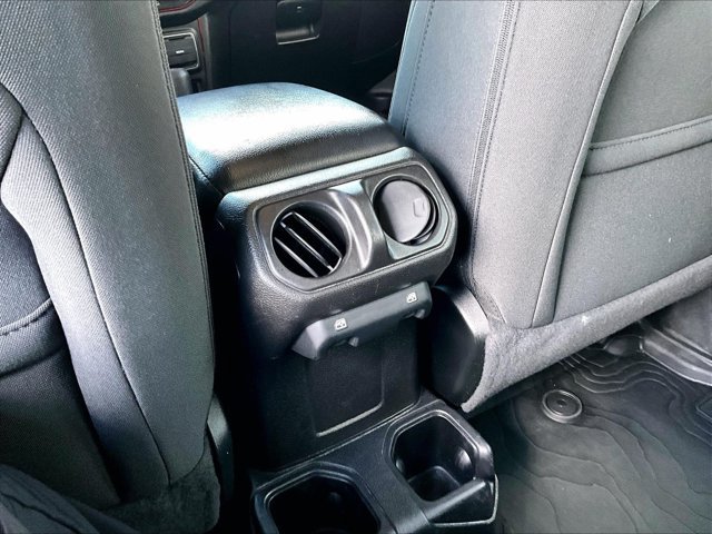 Used 2021 Jeep Wrangler Unlimited Sport AWD/4WD image 24