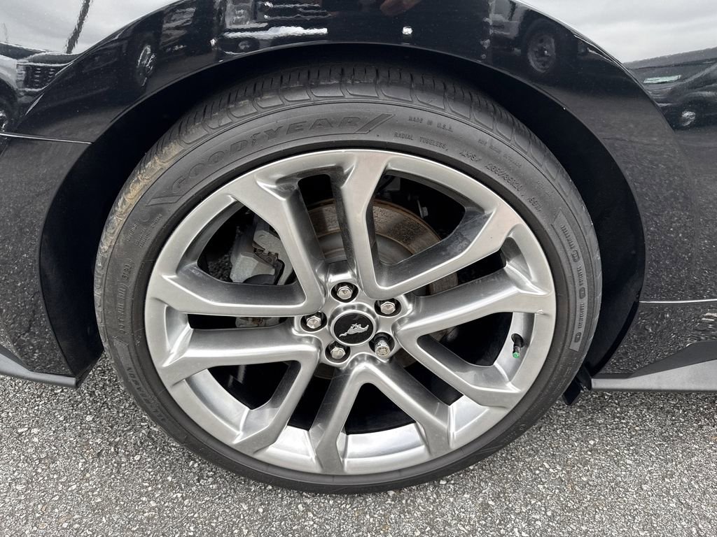 Used 2020 Ford Mustang GT Premium w/ Equipment Group 401A RWD image 15