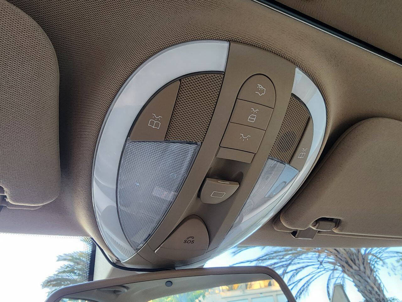 Used 2009 Mercedes-Benz E 350 Sedan image 27