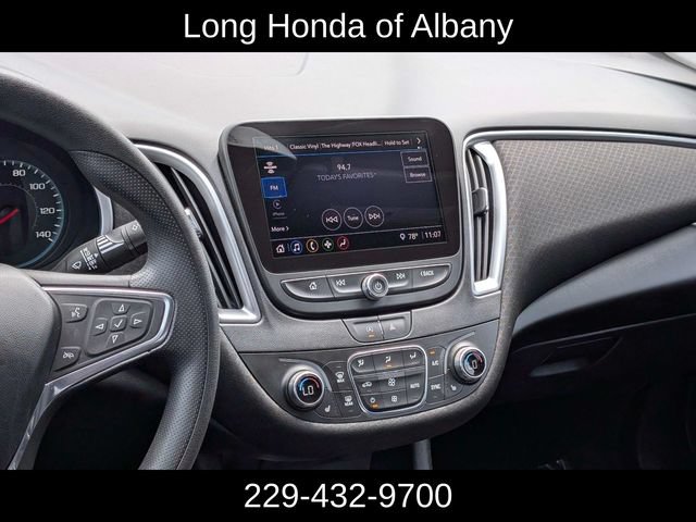 Used 2022 Chevrolet Malibu LT FWD image 19