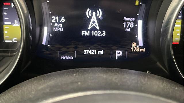 Used 2022 Jeep Wrangler Unlimited Sahara AWD/4WD image 10
