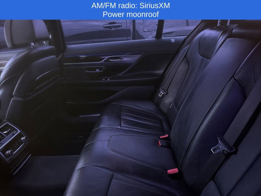 Used 2018 BMW 750i w/ M Sport Package image 6