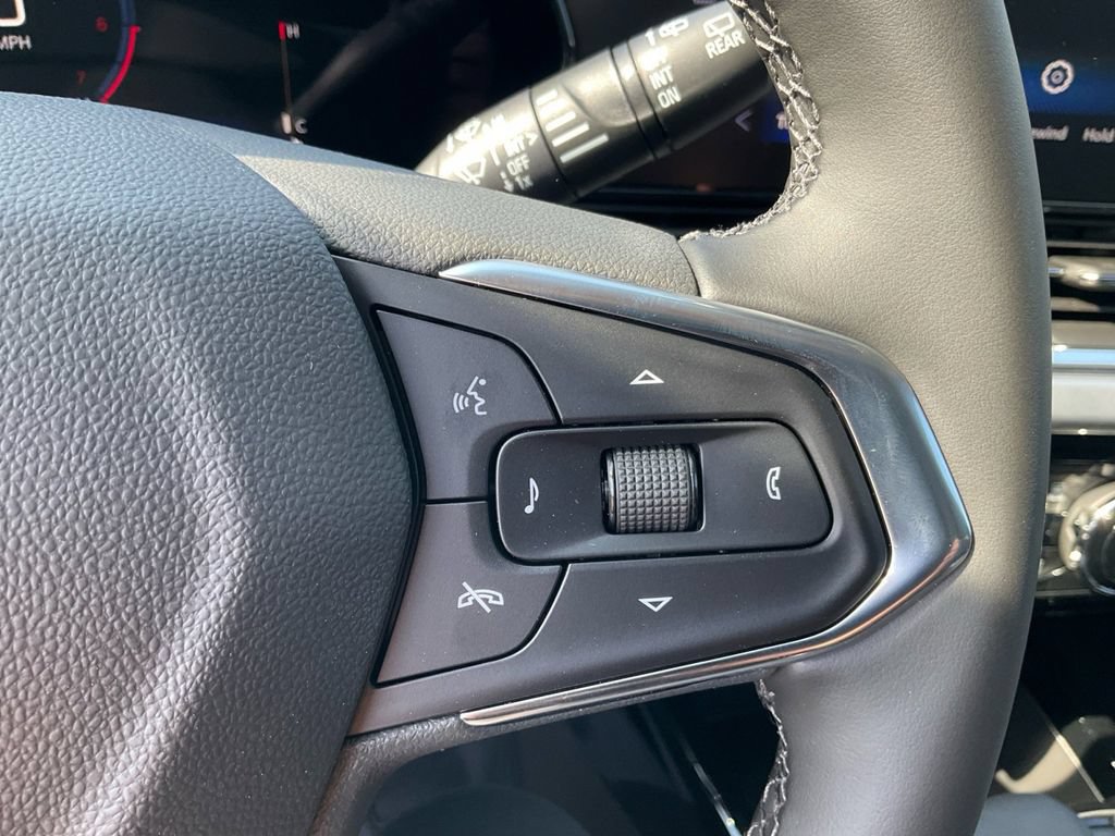 New 2026 Chevrolet Trax LT w/ Driver Confidence Package FWD image 29