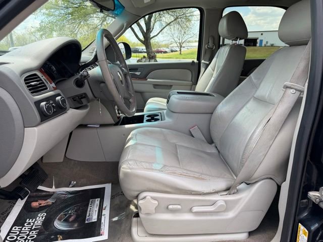 Used 2011 Chevrolet Tahoe LT image 16