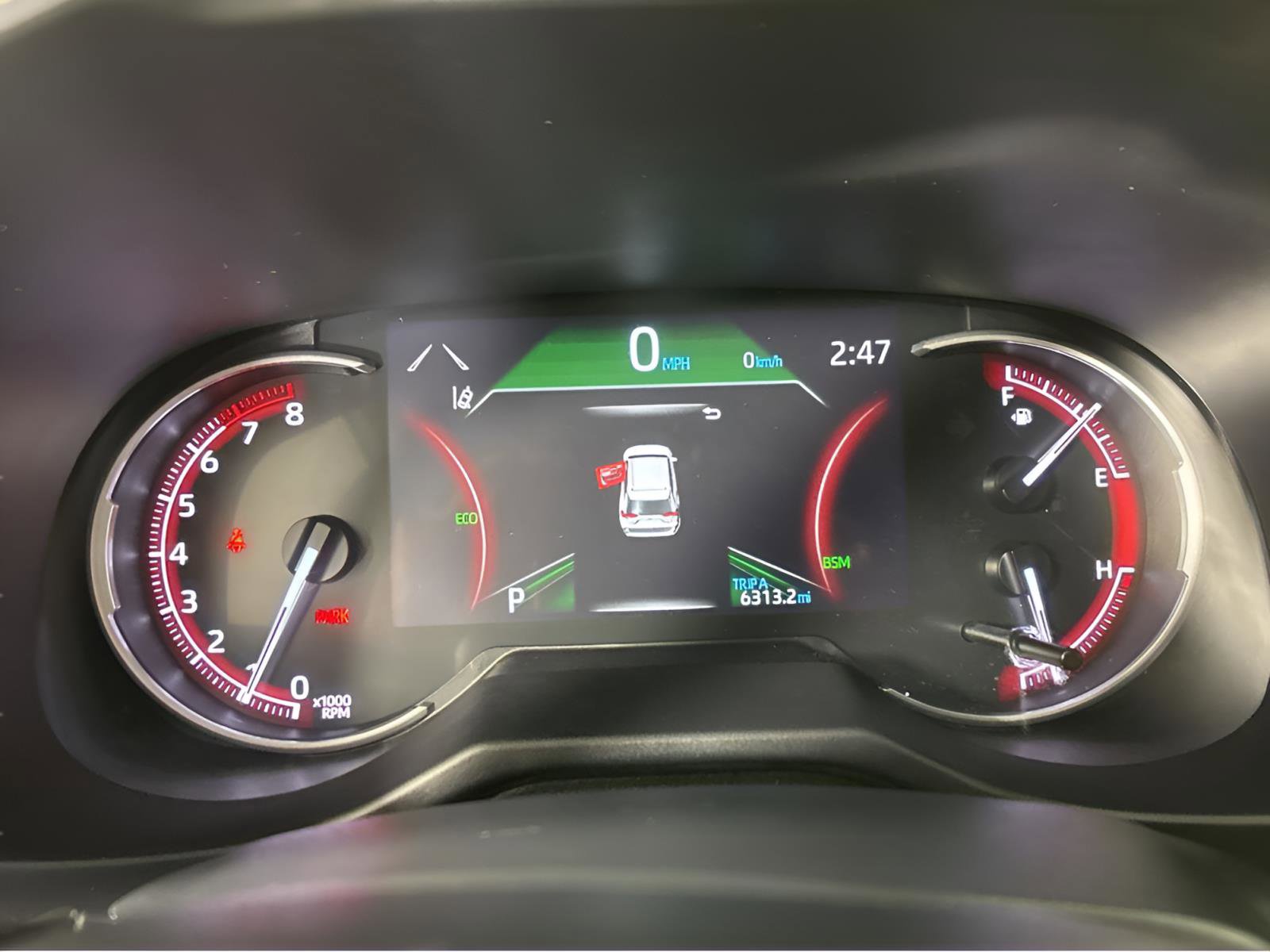 Used 2024 Toyota RAV4 XLE image 4