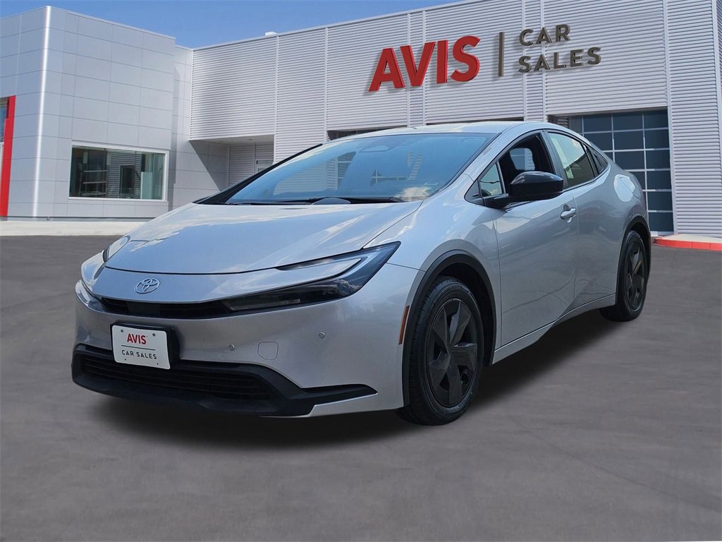 Used 2024 Toyota Prius LE