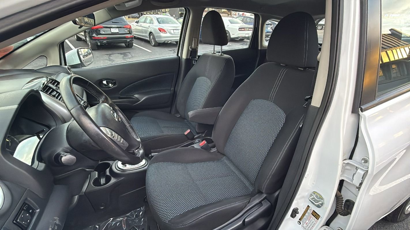 Used 2017 Nissan Versa Note SV image 11