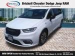 Used 2024 Chrysler Pacifica Limited FWD image 15