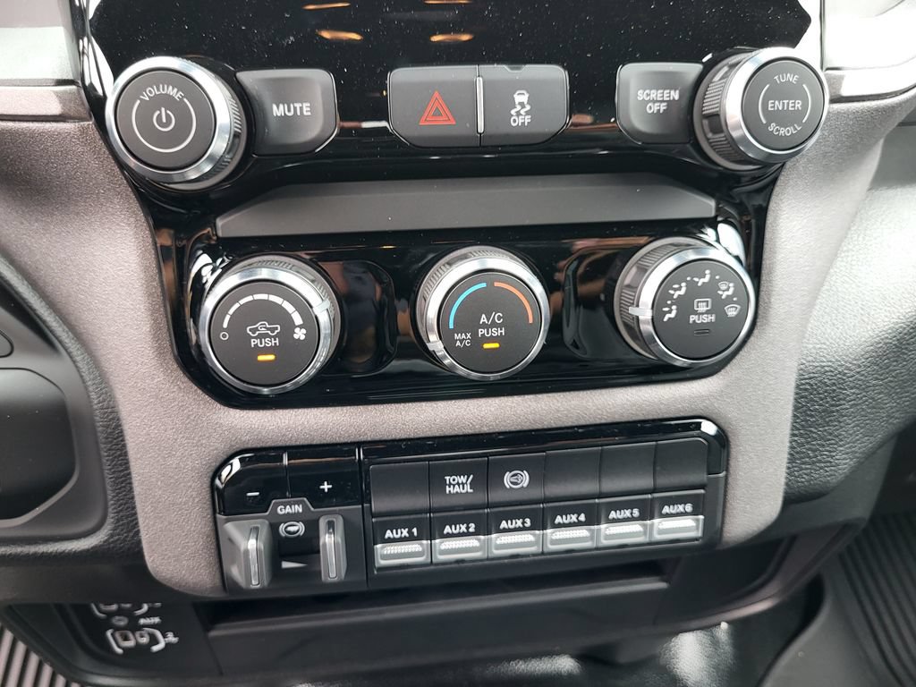 New 2026 RAM 2500 Tradesman AWD/4WD image 20