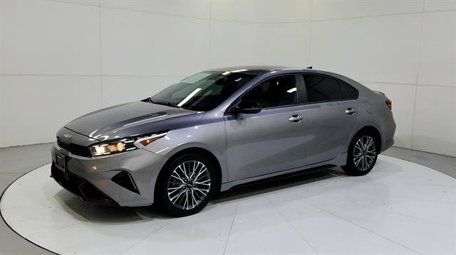 Used 2024 Kia Forte GT-Line w/ GT-Line Premium Package FWD image 3