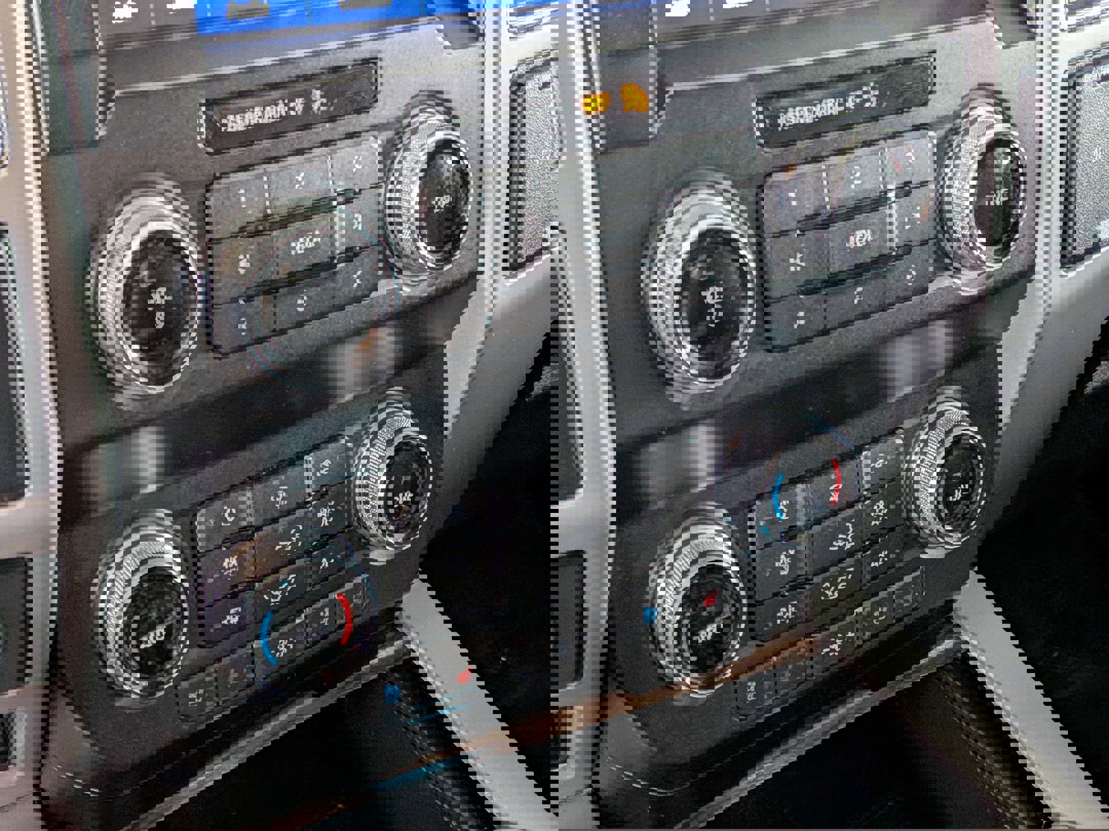 Used 2019 Ford F150 Lariat w/ Equipment Group 502A Luxury image 22