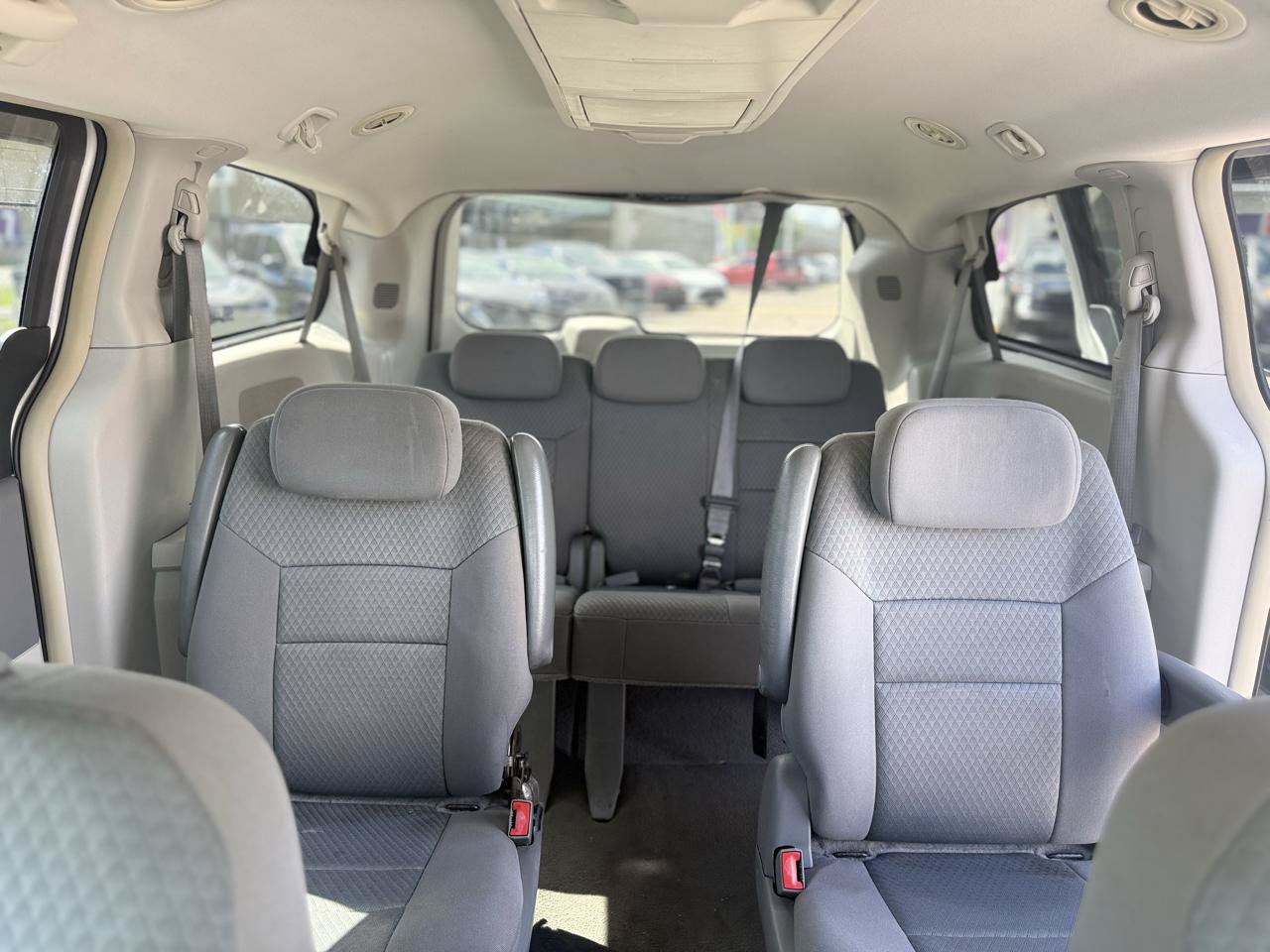 Used 2010 Chrysler Town & Country Touring FWD image 45
