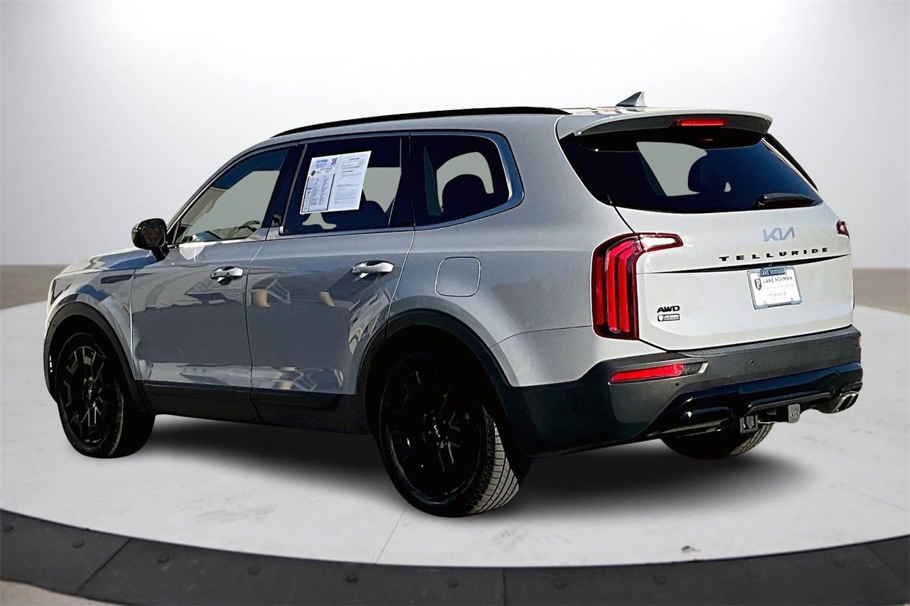 Used 2022 Kia Telluride SX w/ Nightfall Edition Package image 6
